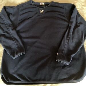 NY Yankee logo fleece XL